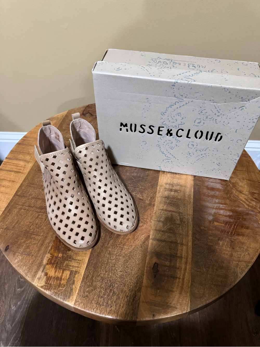 Musse & Cloud Beige Laser-Cut Ankle Booties